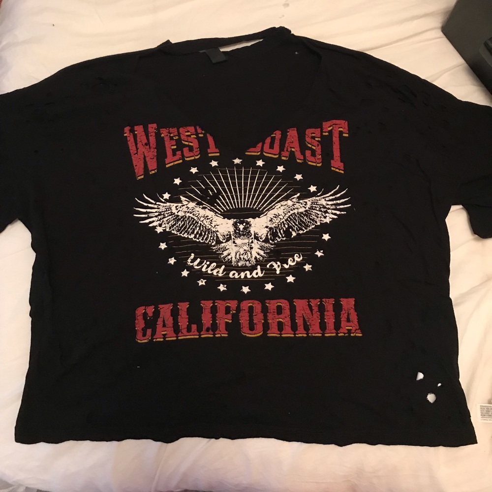Band tee with holes and choker